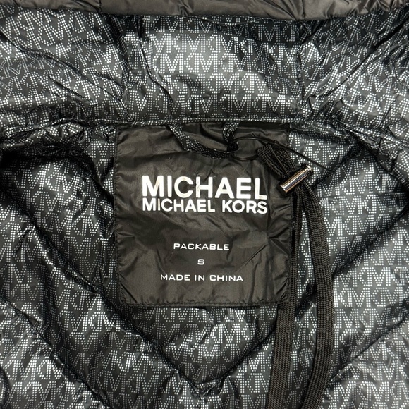 NWT MICHAEL MICHAEL KORS Hooded Packable Chevron Quilted Jacket Black - Picture 6 of 12